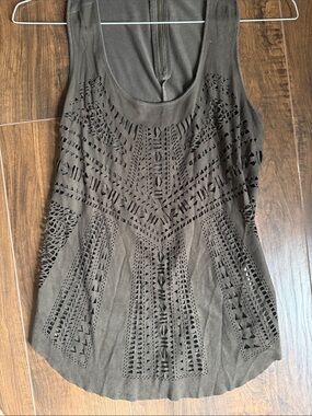 Laser-Cut Sleeveless Swede  Tank Top - Olive xs-s